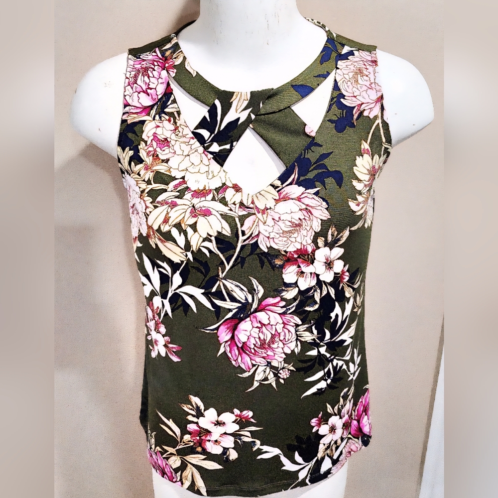 NWT NY&Company 7th Avenue Studio Design Sleeveless Top Size Large (Green)